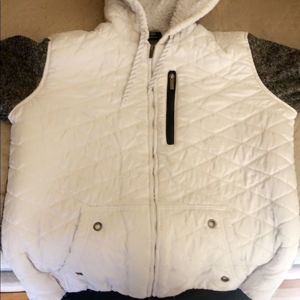 Sweater - Picture 2 of 2